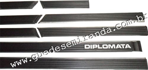 Friso Lateral Opala Diplomata 1982 / 1984 
 2 portas JOGO